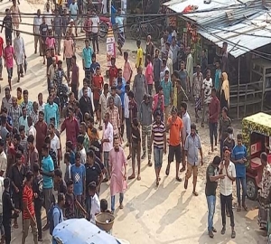 নবীগঞ্জে ১০ টাকার নোট নিয়ে সংঘর্ষ, প্রতিষ্ঠান ভাঙচুর